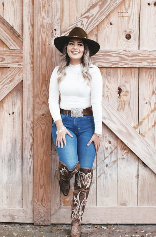 Effortlessly Stylish: The Best Country Outfits for Women