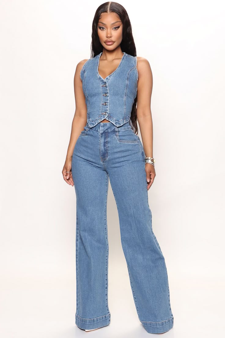 How to Style Denim-on-Denim Like a Fashion Pro in 2025